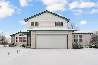 90 Mary Ct, Sauk Village, IL 60411