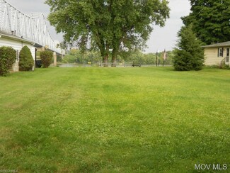 842 Florence St, Belpre, OH 45714