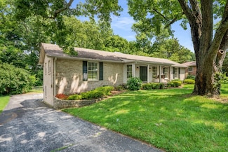 5428 Wakefield Dr, Nashville, TN 37220