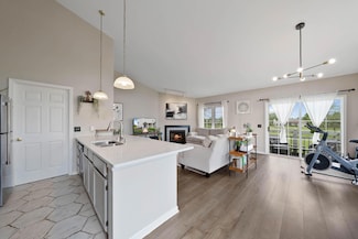 654 Geneva National Ave N Unit 6-36, Lake Geneva, WI 53147