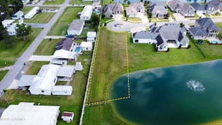 243 Bridgewater Place, Breaux Bridge, LA 70517