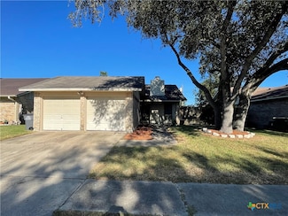 513 Camelot Dr, Victoria, TX 77901