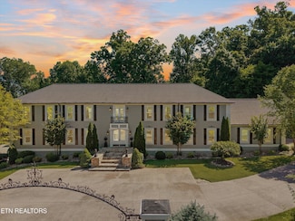 6310 Crown Hill Dr, Knoxville, TN 37918