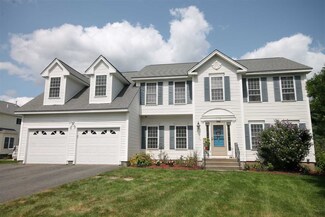 24 Glen Bloom Dr, Manchester, NH 03109