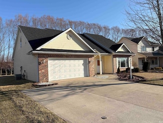 2010 Jonathan St, Kendallville, IN 46755