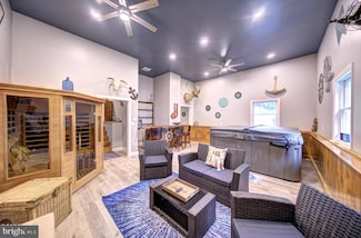 3 Lacawac Rd, Lake Ariel, PA 18436