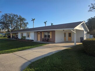4514 103rd St W, Bradenton, FL 34210