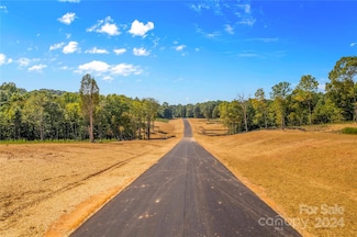 000 Boomer Ct Unit 13, Statesville, NC 28677
