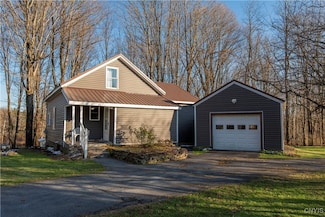 5012 Golly Rd, Rome, NY 13440