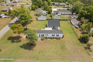 201 Live Oak Dr, Cape Carteret, NC 28584