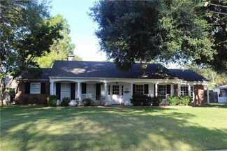 910 Nettie St, Natchitoches, LA 71457