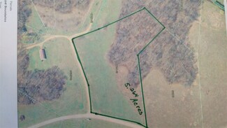 8590 Whispering Bluffs Ln, Cassville, WI 53806
