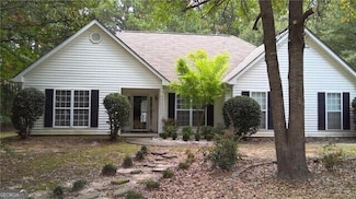 12843 Simmons Rd, Hampton, GA 30228
