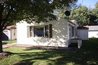 16 N Sandpiper Ct, Port Clinton, OH 43452