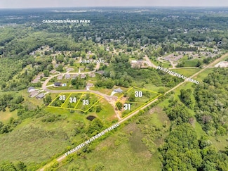 Unit 31 Natural Ln, Jackson, MI 49203