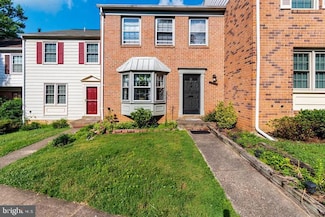 4916 Van Masdag Ct, Annandale, VA 22003