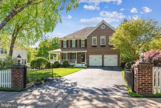 11 Morven Park Rd NW, Leesburg, VA 20176