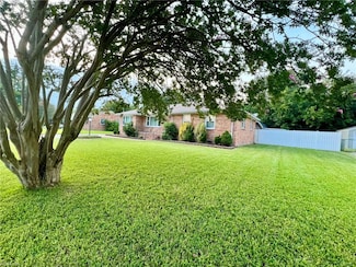 6312 Eastport Rd, Virginia Beach, VA 23464