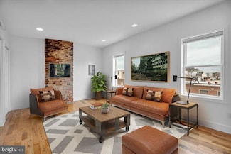 1014 N 4th St, Philadelphia, PA 19123