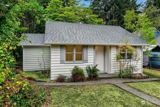 12330 1st Ave NE, Seattle, WA 98125