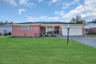 313 William Dr, Altus, OK 73521