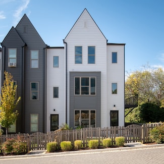 251 Arrowhead Dr, Nashville, TN 37216