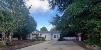 2026 Church St, Gulf Breeze, FL 32563