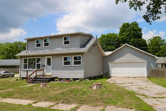 474 Grenway Rd, Kingsford Heights, IN 46346