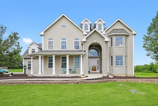16512 Nelson Rd, Woodstock, IL 60098