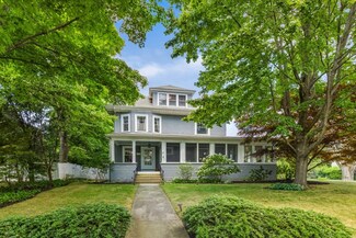 21 Foxcroft Rd, Winchester, MA 01890