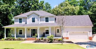 1806 Hayes St SW, Hartselle, AL 35640