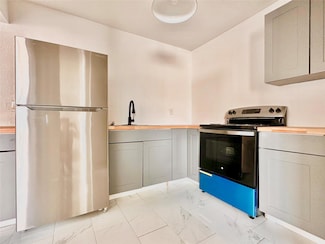 1908 Hearthstone Dr Unit 101, Austin, TX 78757