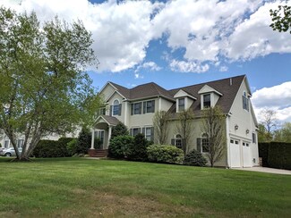 10 Flagship Dr, South Dartmouth, MA 02748