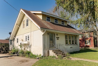 339 Cherry St E, Mazeppa, MN 55956