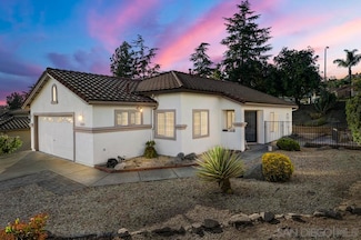 2320 Hyacinth Rd, Alpine, CA 91901