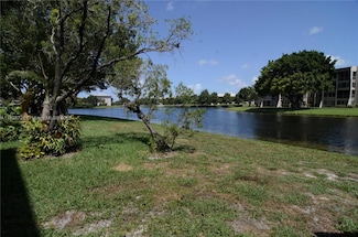 9420 Poinciana Place Unit 115, Davie, FL 33324