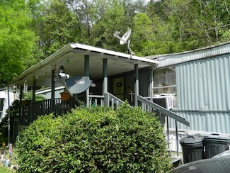 136 Lick Branch, Pikeville, KY 41501