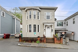 53 Pond St, Lowell, MA 01852
