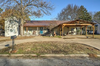 429 E 19th St, Okmulgee, OK 74447