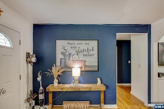 17 Princeton St, Clifton, NJ 07014