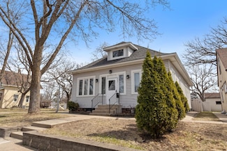 3301 Yosemite Ave S, Saint Louis Park, MN 55416