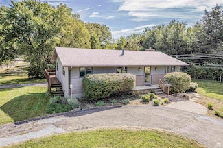 3100 Rolling Hills Dr, Milford, KS 66514