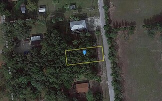 5 50th St, Yankeetown, FL 34498