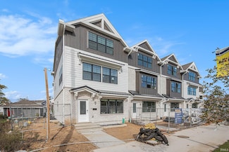 715 N Saint Peter St, South Bend, IN 46617