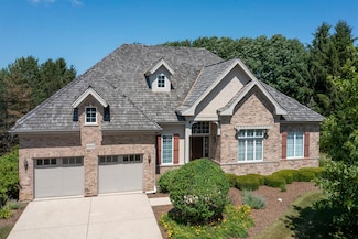 1002 Ridgeview Dr, Barrington, IL 60010