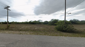 1924 NE 19th Ave, Cape Coral, FL 33909