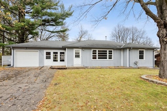 16306 Temple Dr N, Minnetonka, MN 55345
