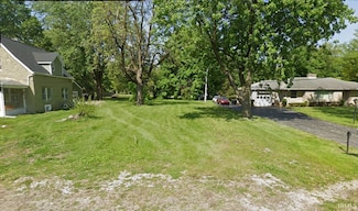 5822 Fernwood Ave, Fort Wayne, IN 46809