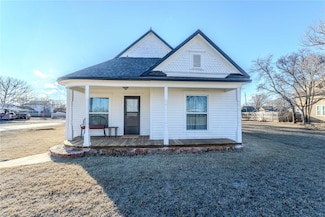 400 N Oklahoma St, Thomas, OK 73669