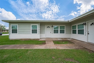 1739 W 5th St Unit 17, Freeport, TX 77541